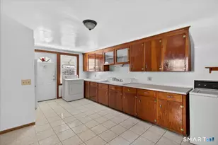 253 Olivia St, Derby, CT 06418 - Photo 6