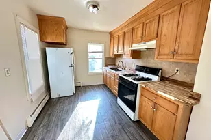 60 Tariff St, Enfield, CT 06082 - Photo 2