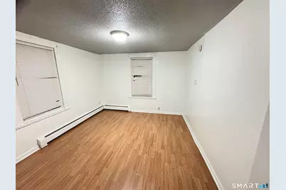 121 Willow Street, Meriden, CT 06450 - Photo 8