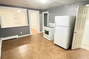 121 Willow St, Meriden, CT 06450 - Photo 10