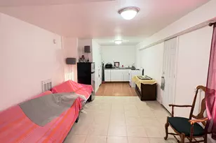 121 Willow St, Meriden, CT 06450 - Photo 28