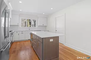 279 Spruce St, Fairfield, CT 06890 - Photo 8