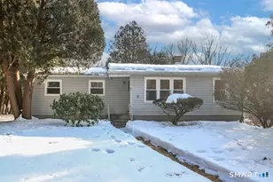 7 Longview Rd, Newtown, CT 06482 - Photo 2