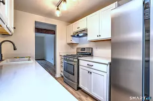 42 Ferry Ct, Stratford, CT 06615 - Photo 10