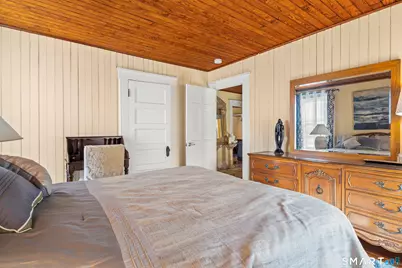 94 Neptune Avenue, New London, CT 06320 - Photo 20