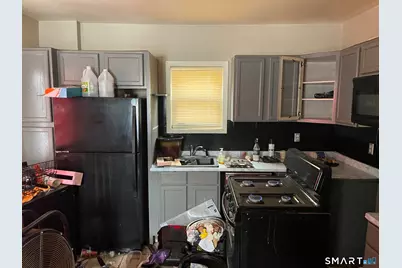 14 North Street, Meriden, CT 06451 - Photo 2