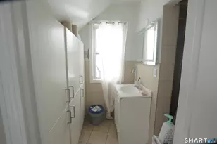 80 Collins St, New Britain, CT 06051 - Photo 12