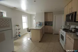 80 Collins St, New Britain, CT 06051 - Photo 4