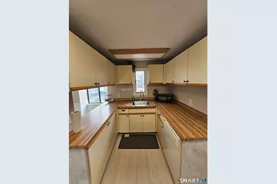 91 Trolley Crossing Lane #91, Middletown, CT 06457 - Photo 8