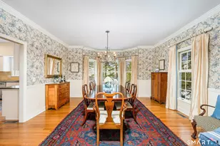 43 Phillips Ln, Darien, CT 06820 - Photo 4