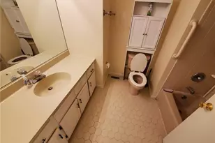 27 Crows Nest Ln, Danbury, CT 06810 - Photo 8