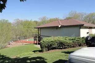 27 Crows Nest Ln, Danbury, CT 06810 - Photo 12