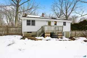 394 Cherry Ln, Montville, CT 06370 - Photo 6