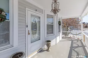 578 Beechmont Ave, Bridgeport, CT 06606 - Photo 30