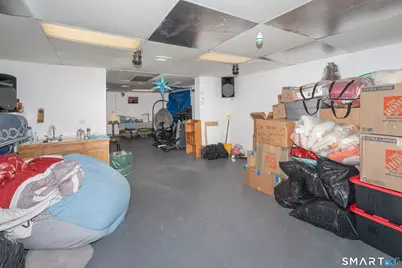 578 Beechmont Avenue, Bridgeport, CT 06606 - Photo 28