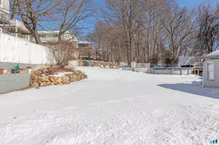 578 Beechmont Ave, Bridgeport, CT 06606 - Photo 28