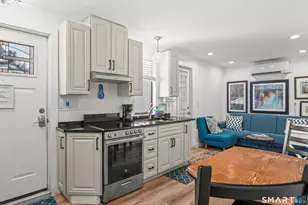 801 Pequot Ave, New London, CT 06320 - Photo 14