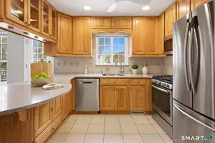 95 Intervale Rd, Stamford, CT 06905 - Photo 8