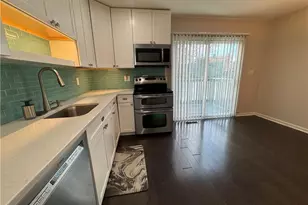 41 Nash Pl, Norwalk, CT 06854 - Photo 8