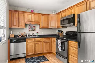 94 Cynthia Ln, Middletown, CT 06457 - Photo 2