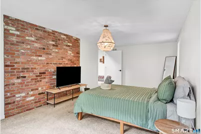 26 Burnwood Drive, Bloomfield, CT 06002 - Photo 14