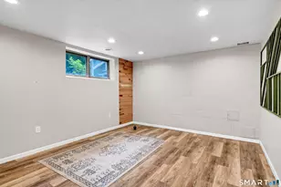 26 Burnwood Dr, Bloomfield, CT 06002 - Photo 26