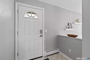 13 Byrne Ct, Farmington, CT 06032 - Photo 2