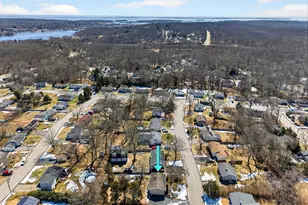 33 Cindy Ln, Groton, CT 06355 - Photo 12