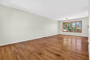 33 Cindy Ln, Groton, CT 06355 - Photo 8