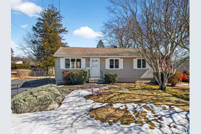 33 Cindy Lane, Groton, CT 06355 - Photo 2