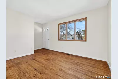 33 Cindy Lane, Groton, CT 06355 - Photo 4