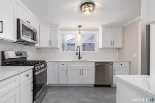 106 Grove St, West Hartford, CT 06110 - Photo 4