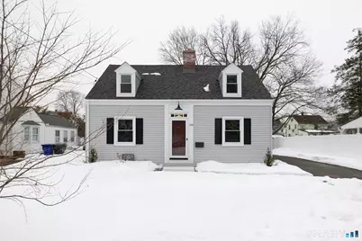 106 Grove Street, West Hartford, CT 06110 - Photo 2
