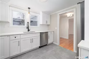 106 Grove St, West Hartford, CT 06110 - Photo 6