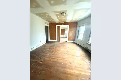 35 Frederick Street, Waterbury, CT 06710 - Photo 6