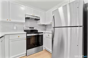 468 Main St, East Lyme, CT 06357 - Photo 30