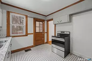 311 Hillside Ave, Hartford, CT 06106 - Photo 4