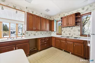 15 Moss St, Stonington, CT 06379 - Photo 16