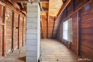 15 Moss St, Stonington, CT 06379 - Photo 32