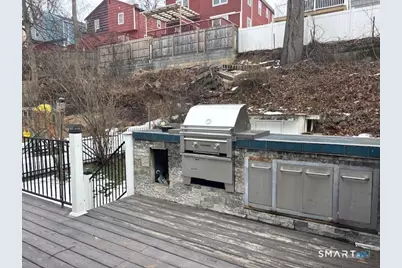 474 Indian Avenue, Bridgeport, CT 06606 - Photo 24