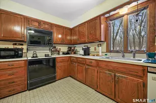 429 Rock House Rd, Redding, CT 06896 - Photo 8