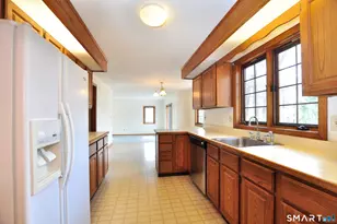 106 Rockybrook, Windsor, CT 06095 - Photo 14