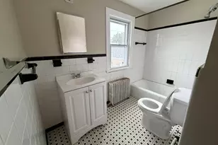 205 London Dr, Hamden, CT 06517 - Photo 8