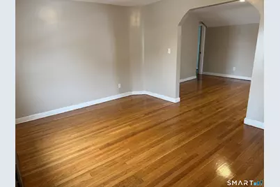 205 London Drive #2nd Floor, Hamden, CT 06517 - Photo 2