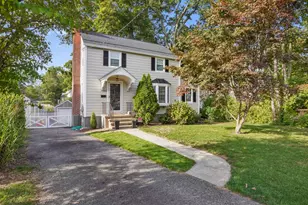 688 Wilson St, Fairfield, CT 06825 - Photo 1