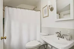 688 Wilson St, Fairfield, CT 06825 - Photo 16