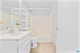 205 Camp St, Plainville, CT 06062 - Photo 20