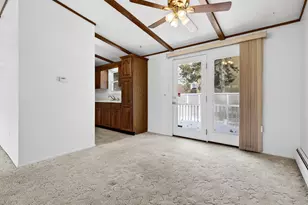 8 Lapstrake Ct, Groton, CT 06355 - Photo 12