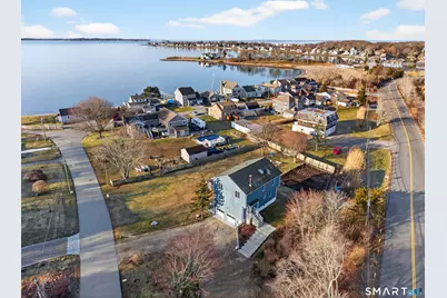 18 Noble Avenue, Groton, CT 06340 - Photo 6