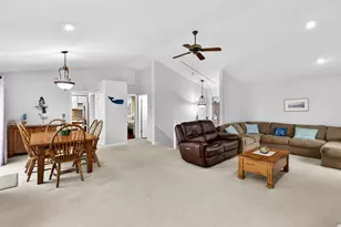 18 Noble Ave, Groton, CT 06340 - Photo 12